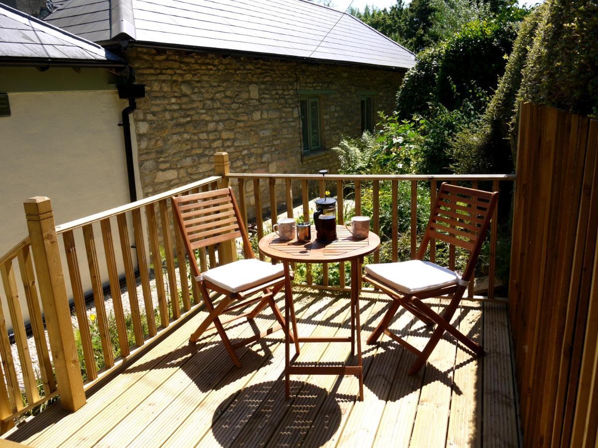 Cosy Stone Cottage, The Bungalow Perrotts Brook Cirencester Ngoại thất bức ảnh