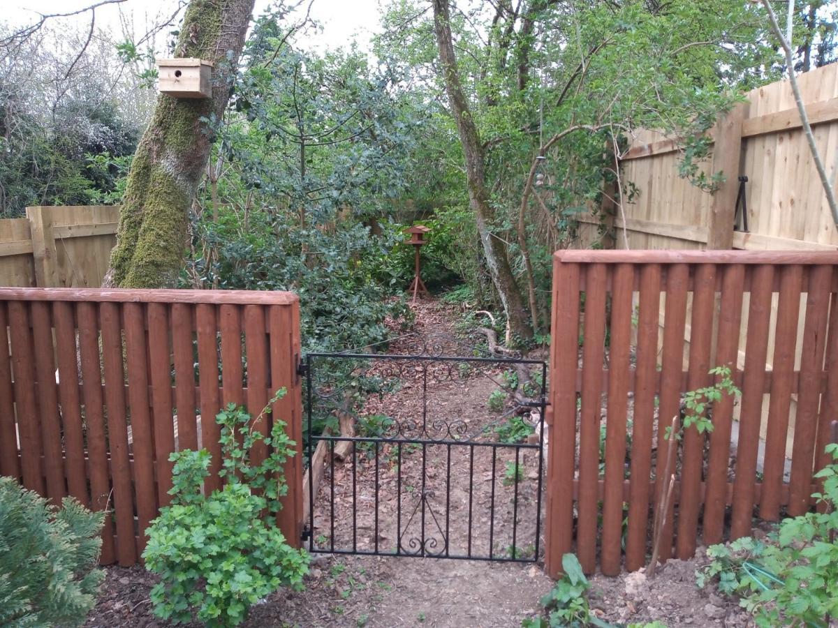 Cosy Stone Cottage, The Bungalow Perrotts Brook Cirencester Ngoại thất bức ảnh